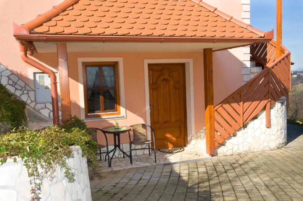 Planinca -Hisa Z Razgledom Apartment Smarje pri Jelsah Luaran gambar